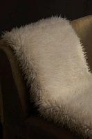 DOUBLE-SIDED FAUX FUR BLANKET