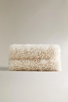 DOUBLE-SIDED FAUX FUR BLANKET