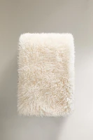 DOUBLE-SIDED FAUX FUR BLANKET