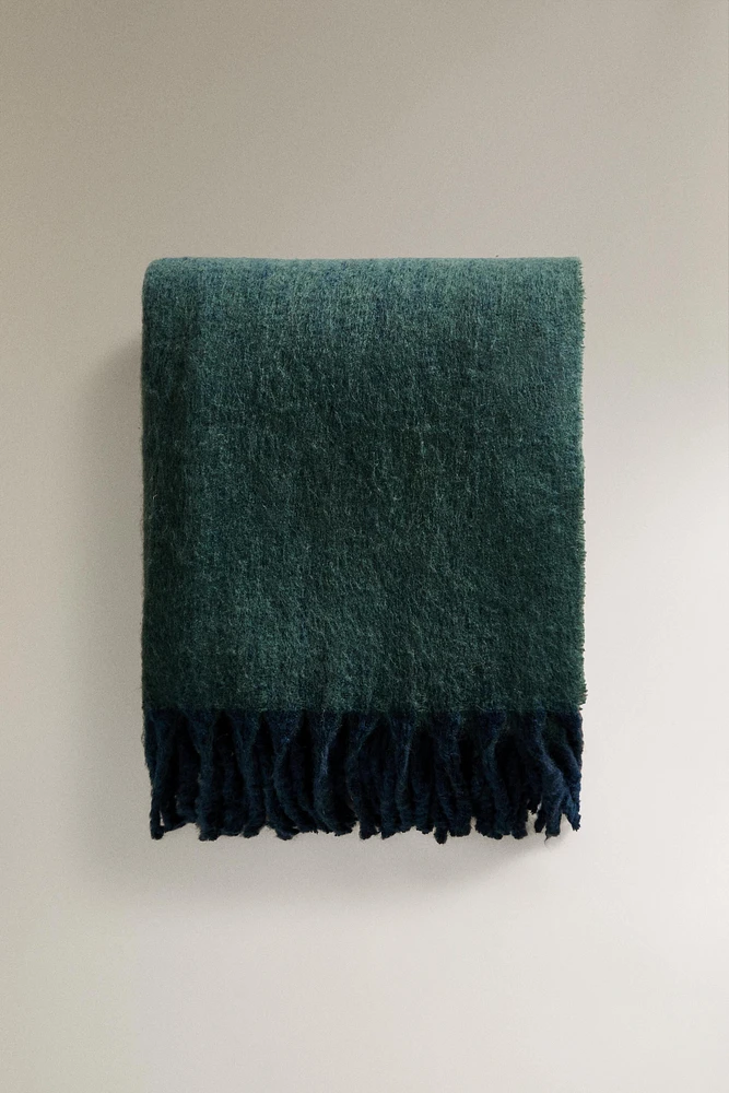 FRINGED BLANKET