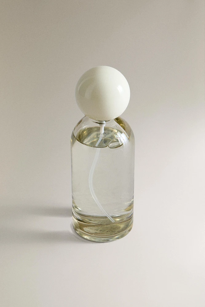 (3.38 oz) CUIR D'IRIS SPRAY DIFFUSER