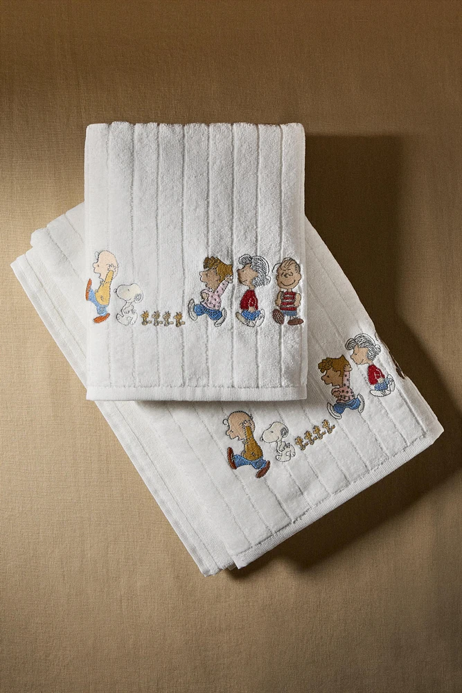 SERVIETTE DE BAIN ENFANT VELOURS PEANUTS™