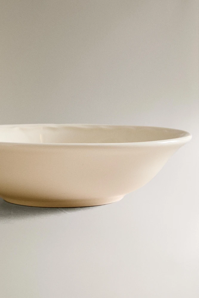 EARTHENWARE BOWL WITH RAISED-DESIGN EDGE