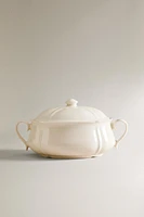 EARTHENWARE TUREEN WITH RAISED-DESIGN EDGE