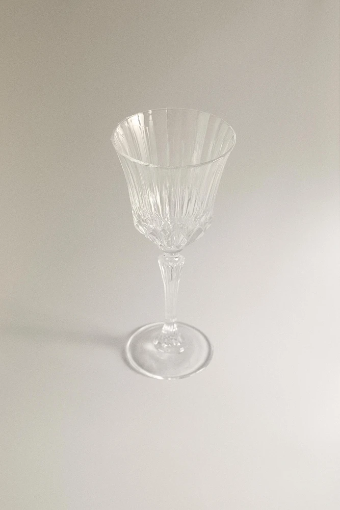 VERRE À VIN TAILLÉ CRISTALLIN