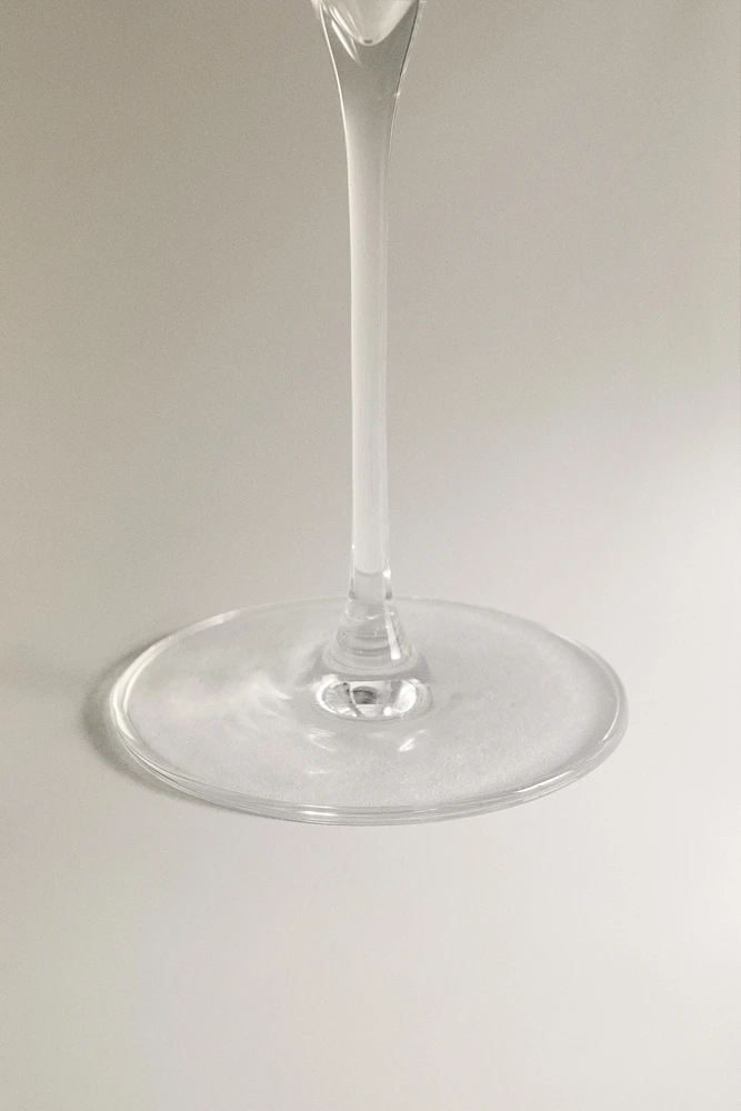 PLAIN CRYSTALLINE WINE GLASS