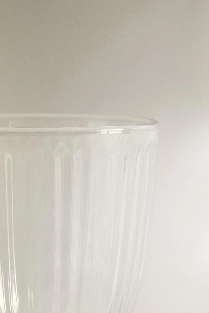 LINEAR-DESIGN GLASS TUMBLER