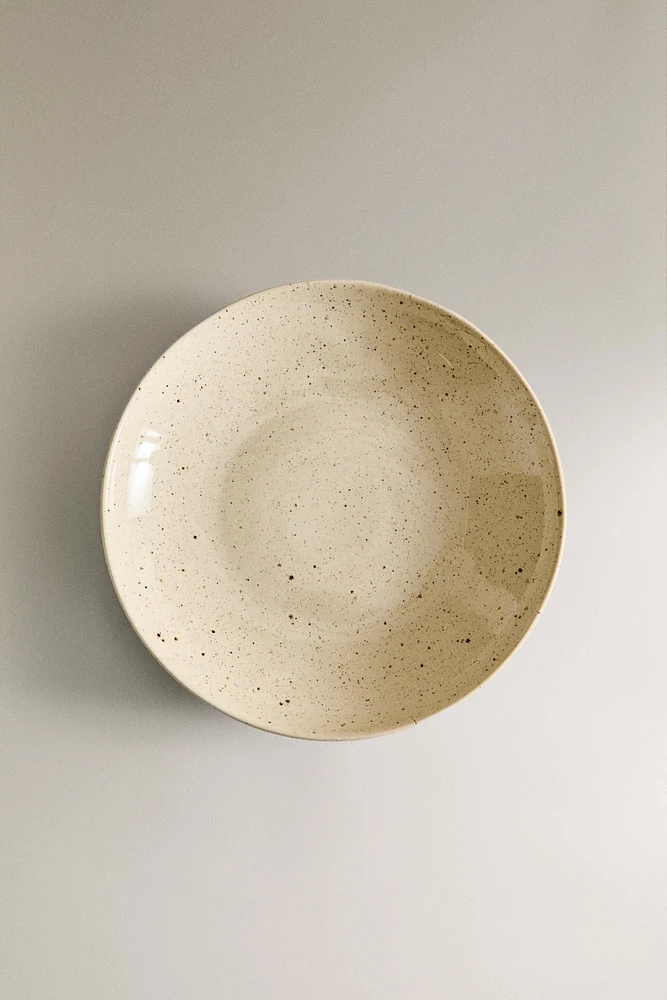 DOTTED STONEWARE SOUP PLATE