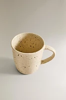 DOTTED STONEWARE MUG