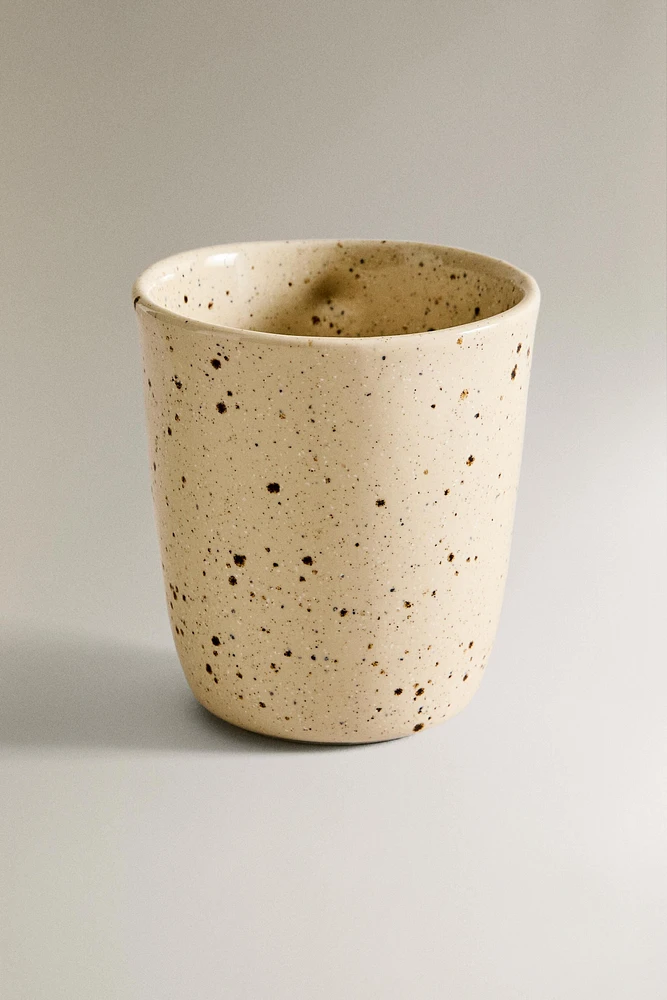 DOTTED STONEWARE MUG