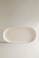 STONEWARE SERVING DISH WITH CONTRASTING RIM