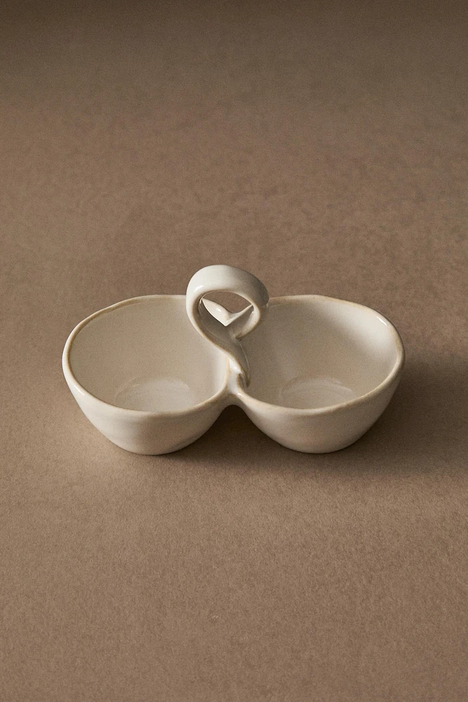 STONEWARE SNACK BOWL WITH A CONTRAST RIM