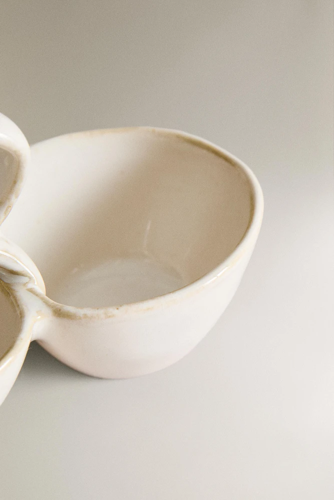 STONEWARE SNACK BOWL WITH A CONTRAST RIM