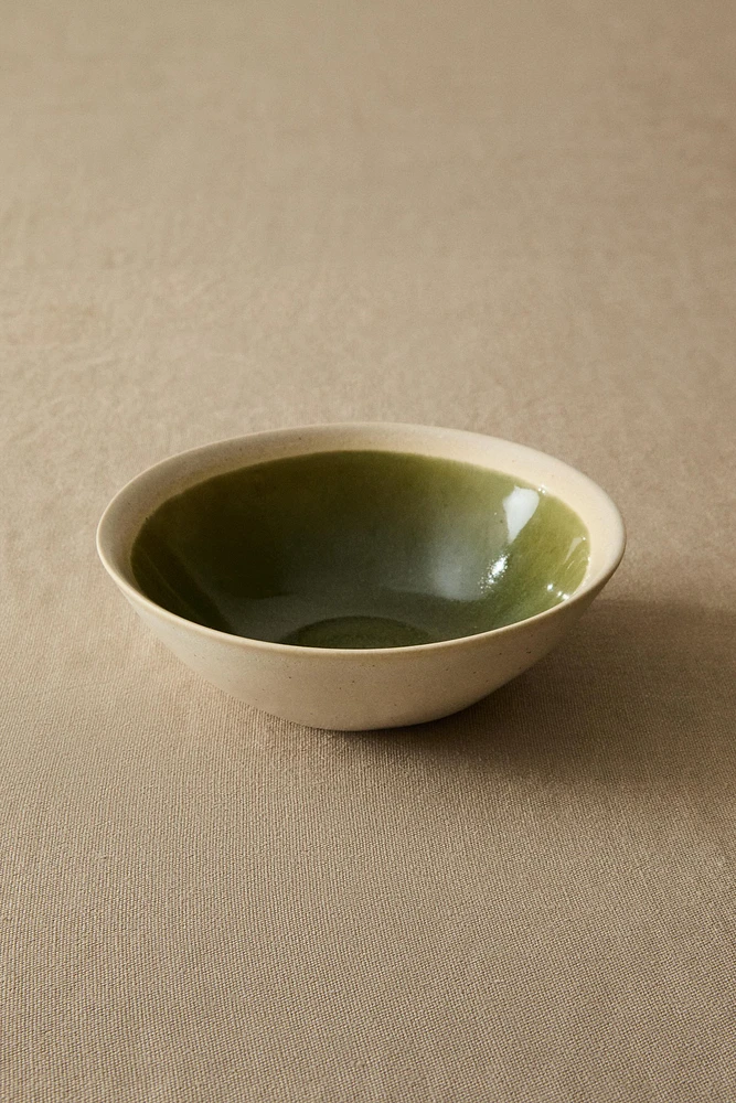 GREEN AND BEIGE STONEWARE APPETIZER BOWL