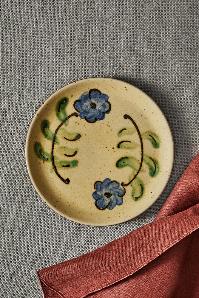 FLORAL EARTHENWARE PLATE