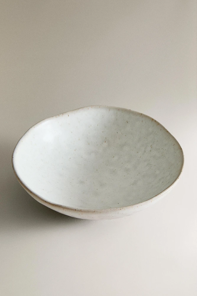 TEXTURED STONEWARE BOWL