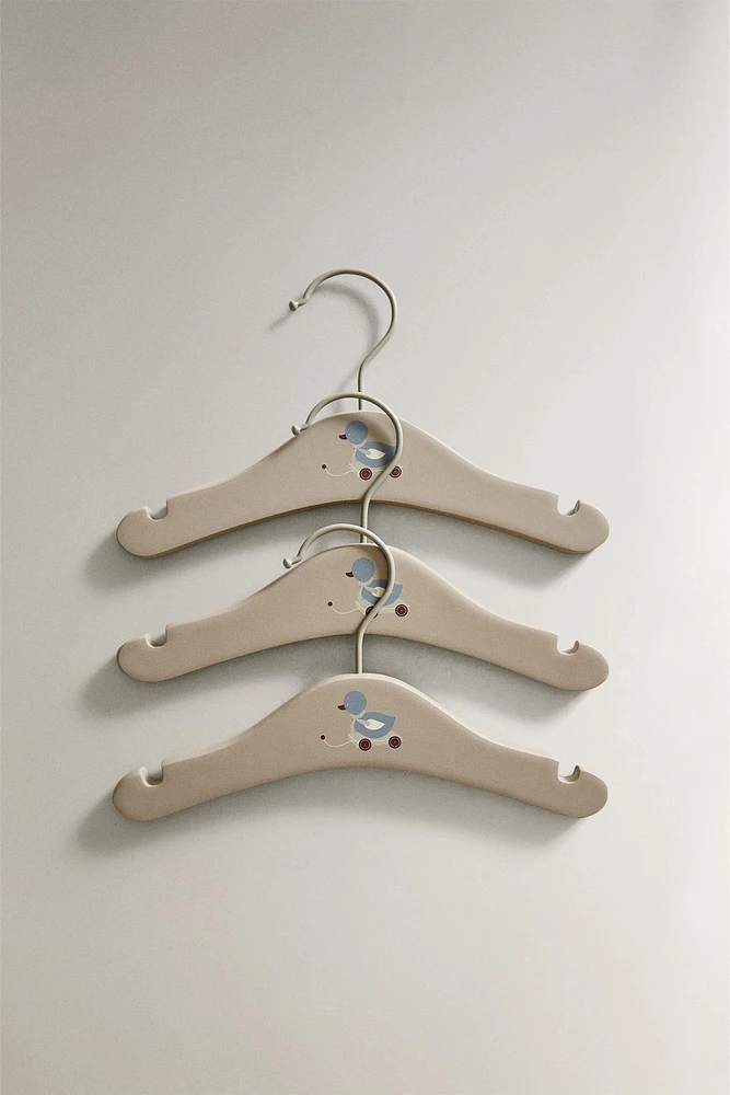 SET OF DUCKLING BABY HANGERS (SET OF 3)