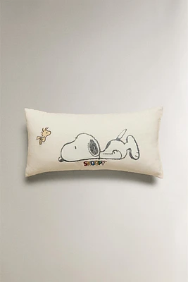 CHILDREN’S PEANUTS™ LONG THROW PILLOW
