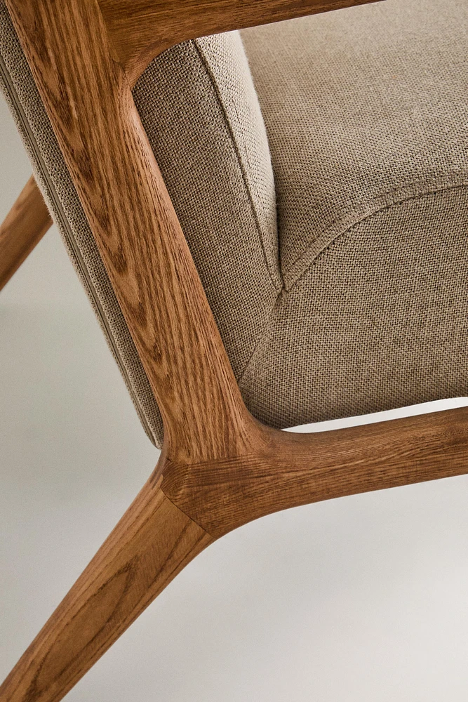 ASH WOOD LINEN ARMCHAIR