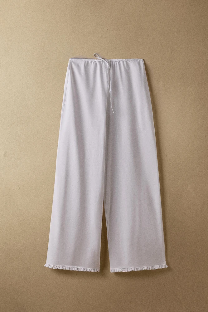 PANTS WITH GATHERED DETAIL