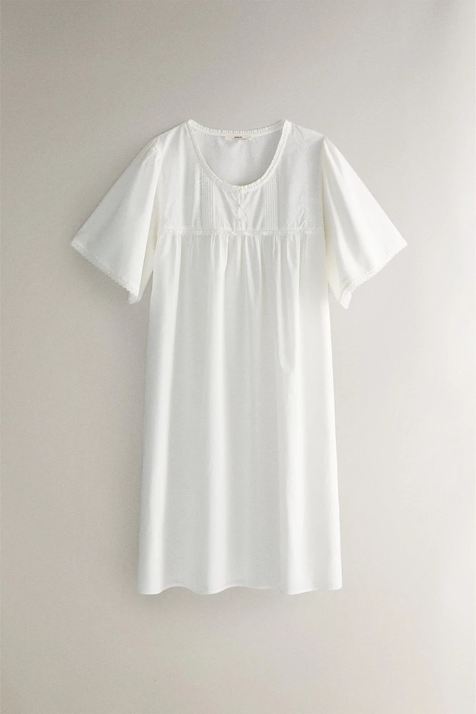 EMBROIDERED COTTON NIGHTGOWN