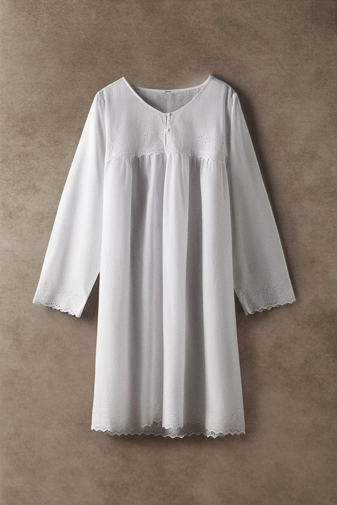 CHEMISE DE NUIT COTON DÉTAILS BRODÉS