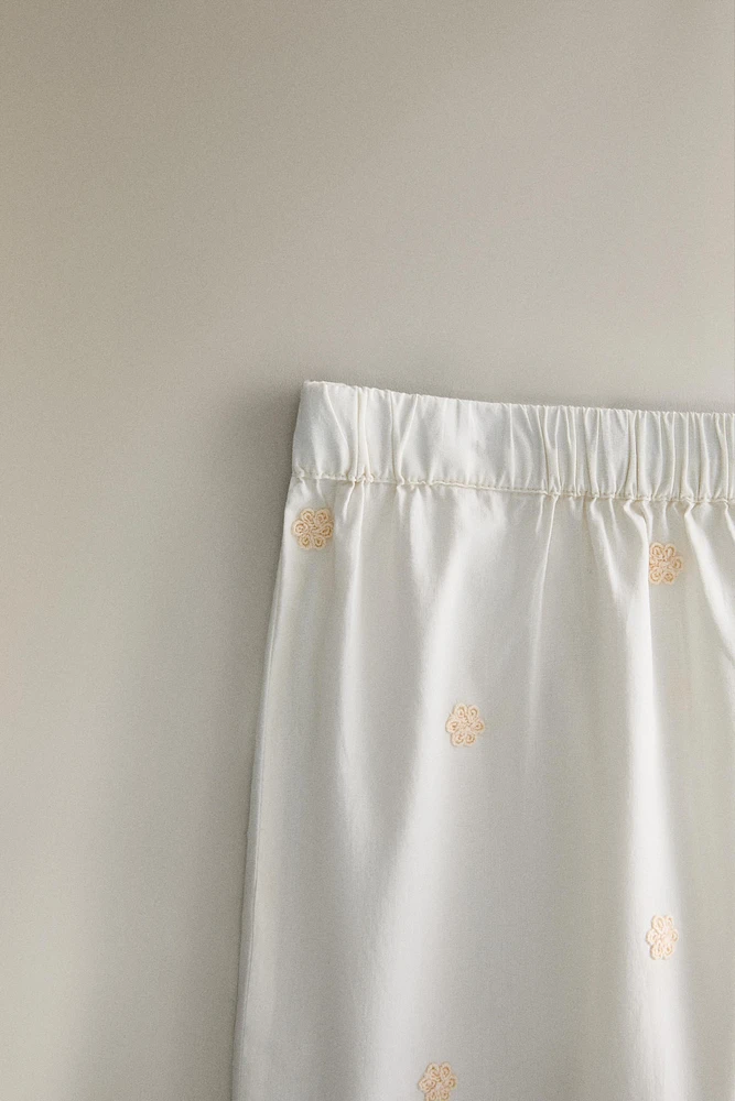 COTTON PANTS WITH FLORAL EMBROIDERY