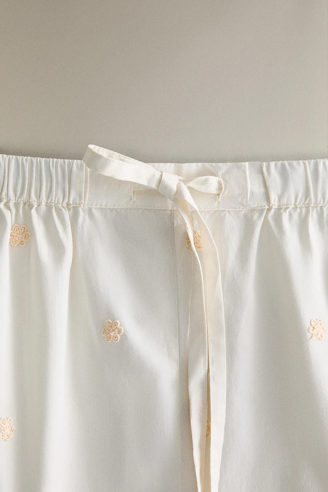 COTTON PANTS WITH FLORAL EMBROIDERY