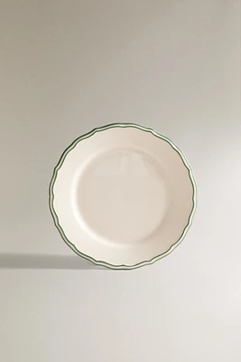 DESSERT PLATE WITH A GREEN RIM