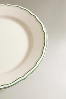 DESSERT PLATE WITH A GREEN RIM