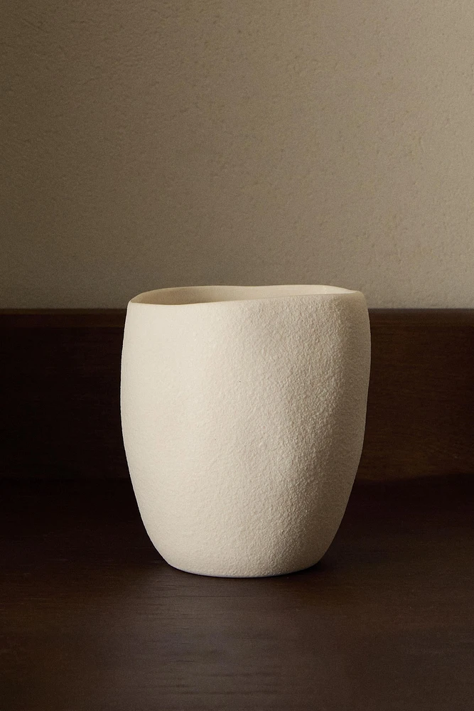 TEXTURED TOOTHBRUSH HOLDER