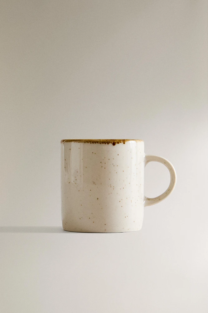 PORCELAIN MUG WITH ANTIQUE FINISH RIM