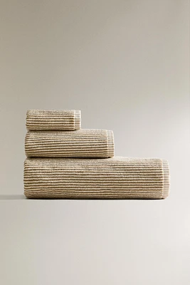 STRIPED BATH TOWEL