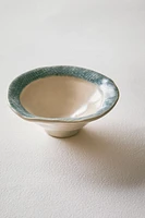 CERAMIC BOWL WITH EDGE DESIGN