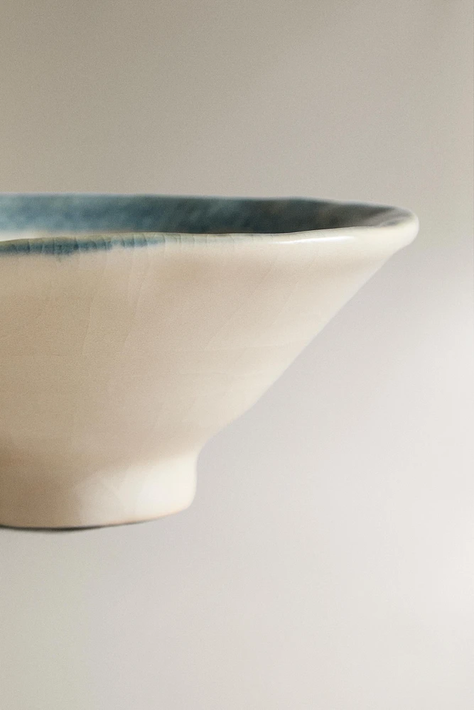 CERAMIC BOWL WITH EDGE DESIGN