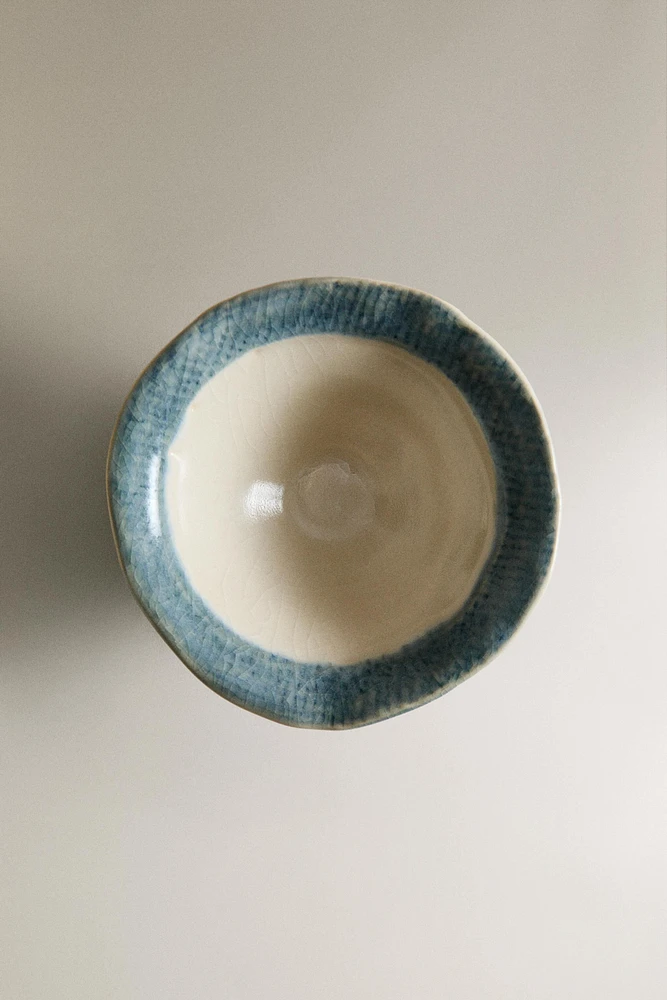 CERAMIC BOWL WITH EDGE DESIGN