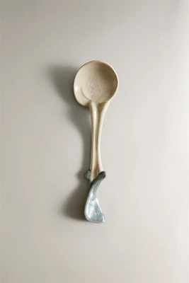 CERAMIC SERVING SPOON WITH IRREGULAR HANDLE