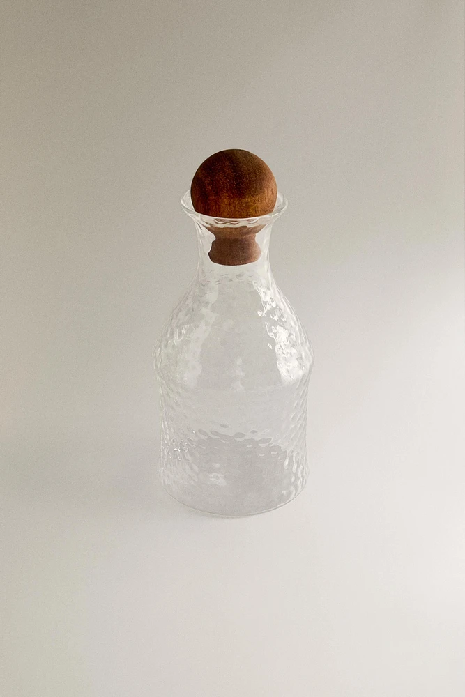 HAMMERED BOROSILICATE GLASS BOTTLE WITH WOODEN LID