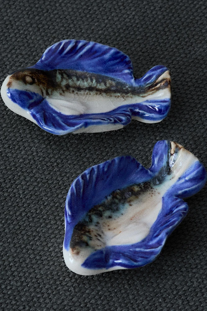 SET OF CERAMIC FISH CHOPSTICK STANDS (SET OF 2)