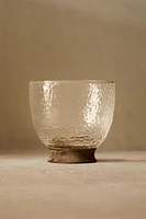 HAMMERED BOROSILICATE GLASS TUMBLER WITH A WOODEN BASE