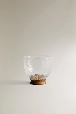 HAMMERED BOROSILICATE GLASS TUMBLER WITH A WOODEN BASE