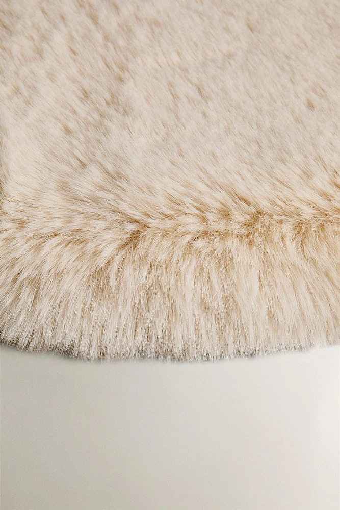 IRREGULAR FUZZY SMALL AREA RUG