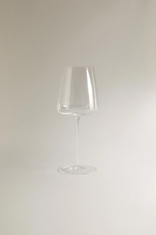 ULTRA LIGHTWEIGHT GLASS WINE GLASS