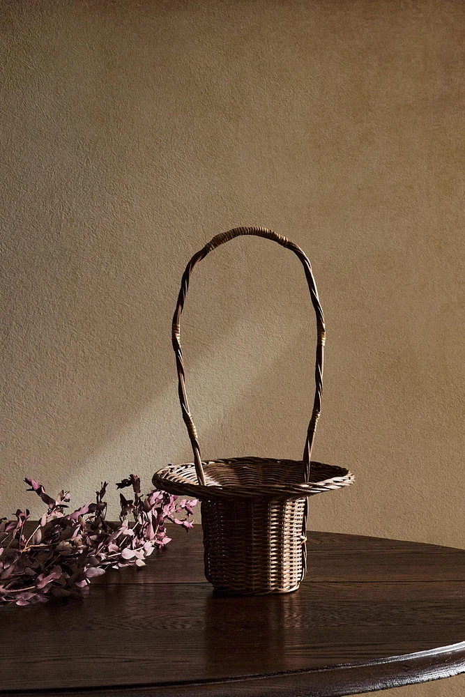 RATTAN BASKET VASE WITH HANDLE