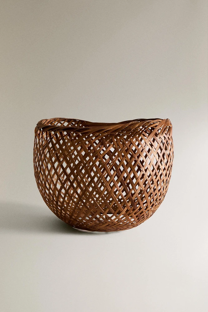 WOVEN BAMBOO BASKET