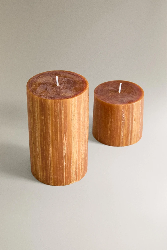 DECORATIVE CYLINDRICAL CANDLE