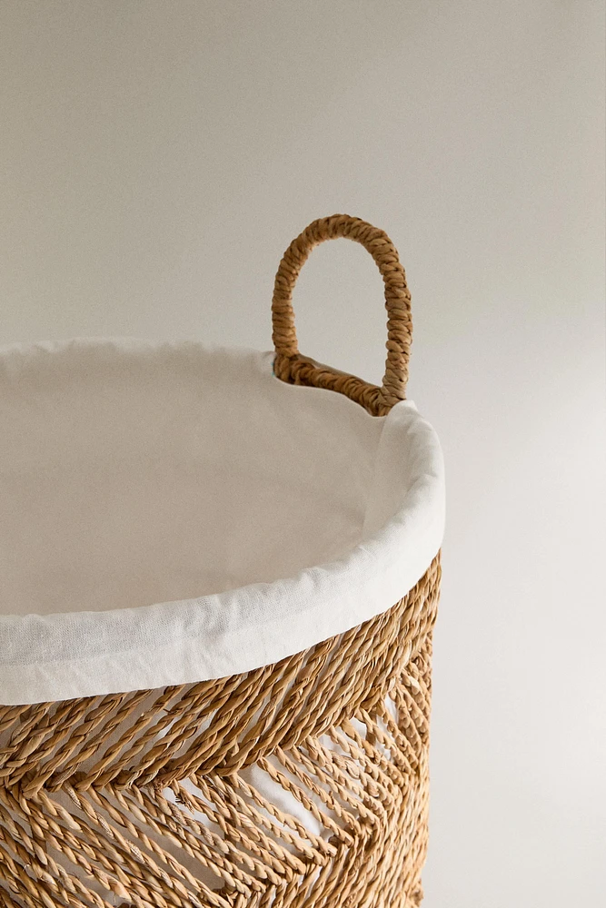 ROUND BASKET WITH COTTON LINING