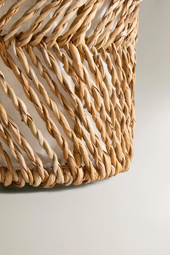 ROUND BASKET WITH COTTON LINING