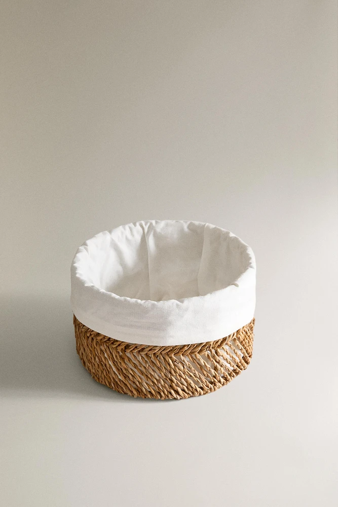 ROUND BASKET WITH COTTON LINING