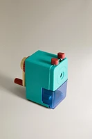 CHILDREN’S TABLE PENCIL SHARPENER WITH HANDLE